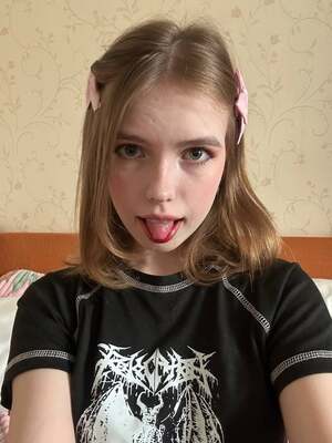 Alina Kitty nude 5