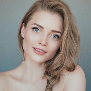 Alina Lanina nude 5