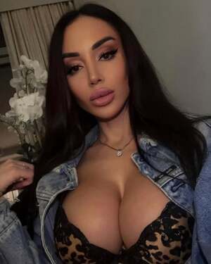 Alina Shalavina nude 5