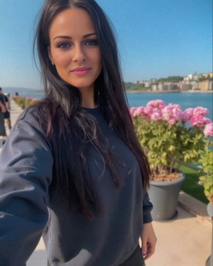 Alina Visao nude 2