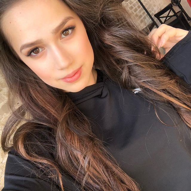 Alina Zagitova nude 6