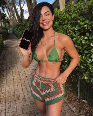 Aline Mineiro nude 9