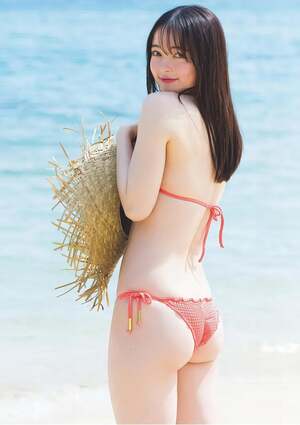 Alisa Sakamaki nude 3