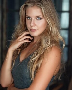 Alisia Ludwig nude 8