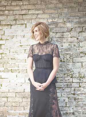 Alison Krauss nude 3