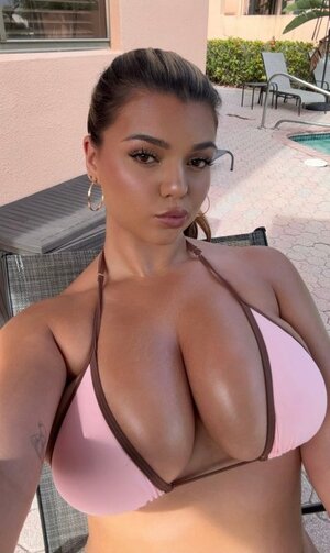 Allegra Mannarino nude 9