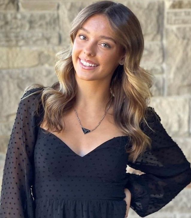 Allie Andrew nude 12