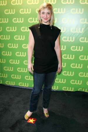 Allison Mack nude 8