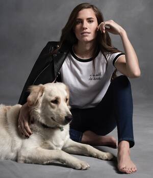 Allison Williams nude 9