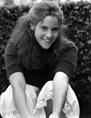 Ally Sheedy nude 4