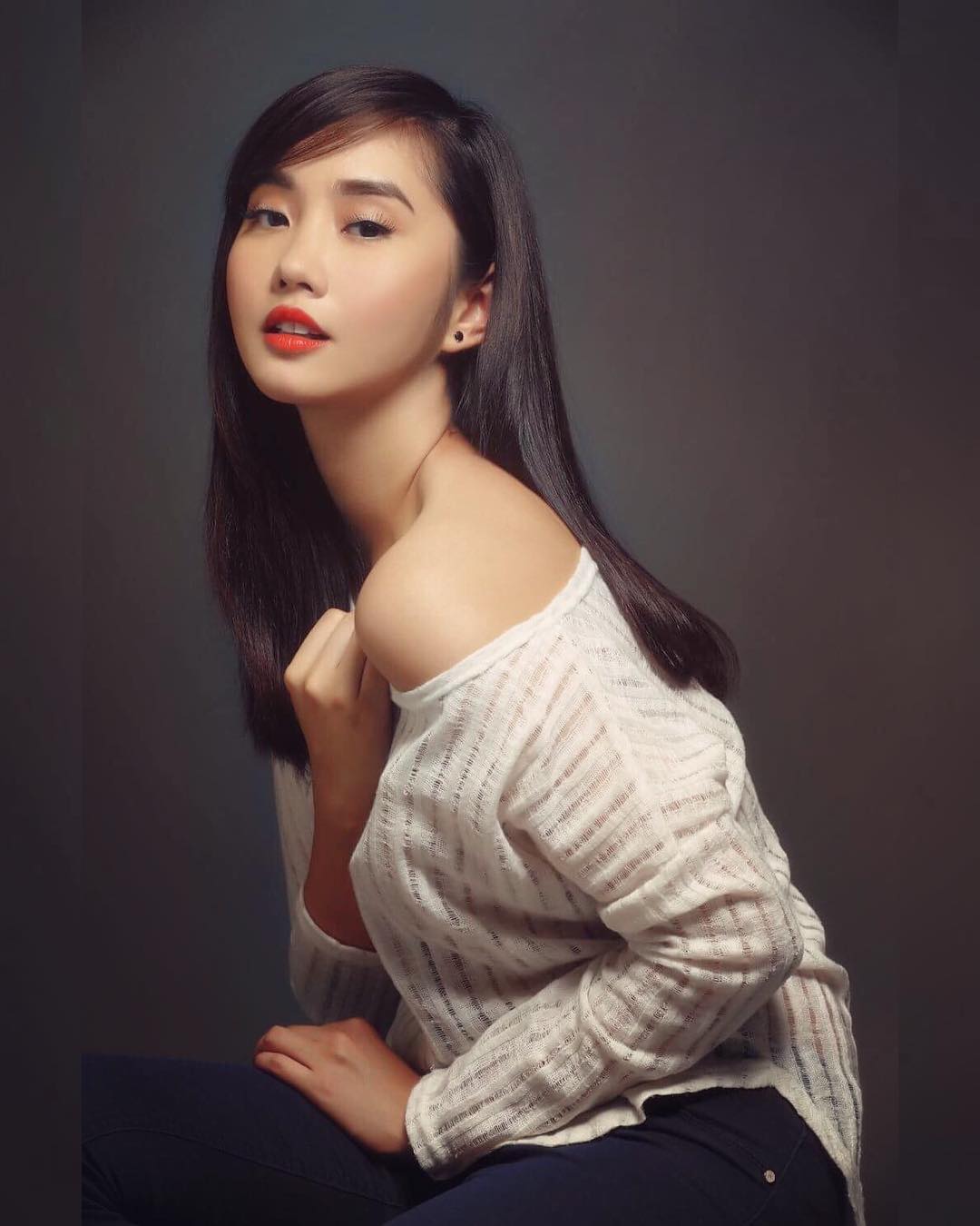 Alodia Gosiengfiao nude 5