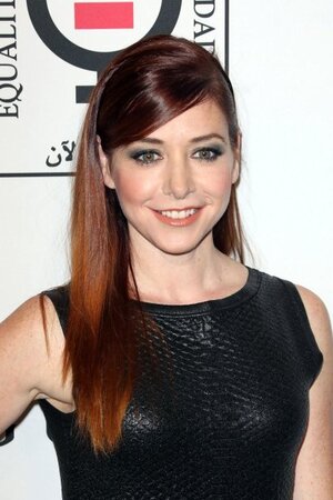 Alyson Hannigan nude 8