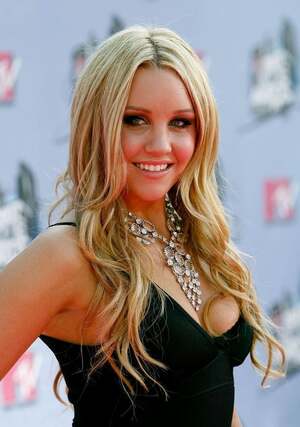Amanda Bynes nude 5