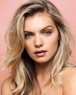 Amanda Gullickson nude 9