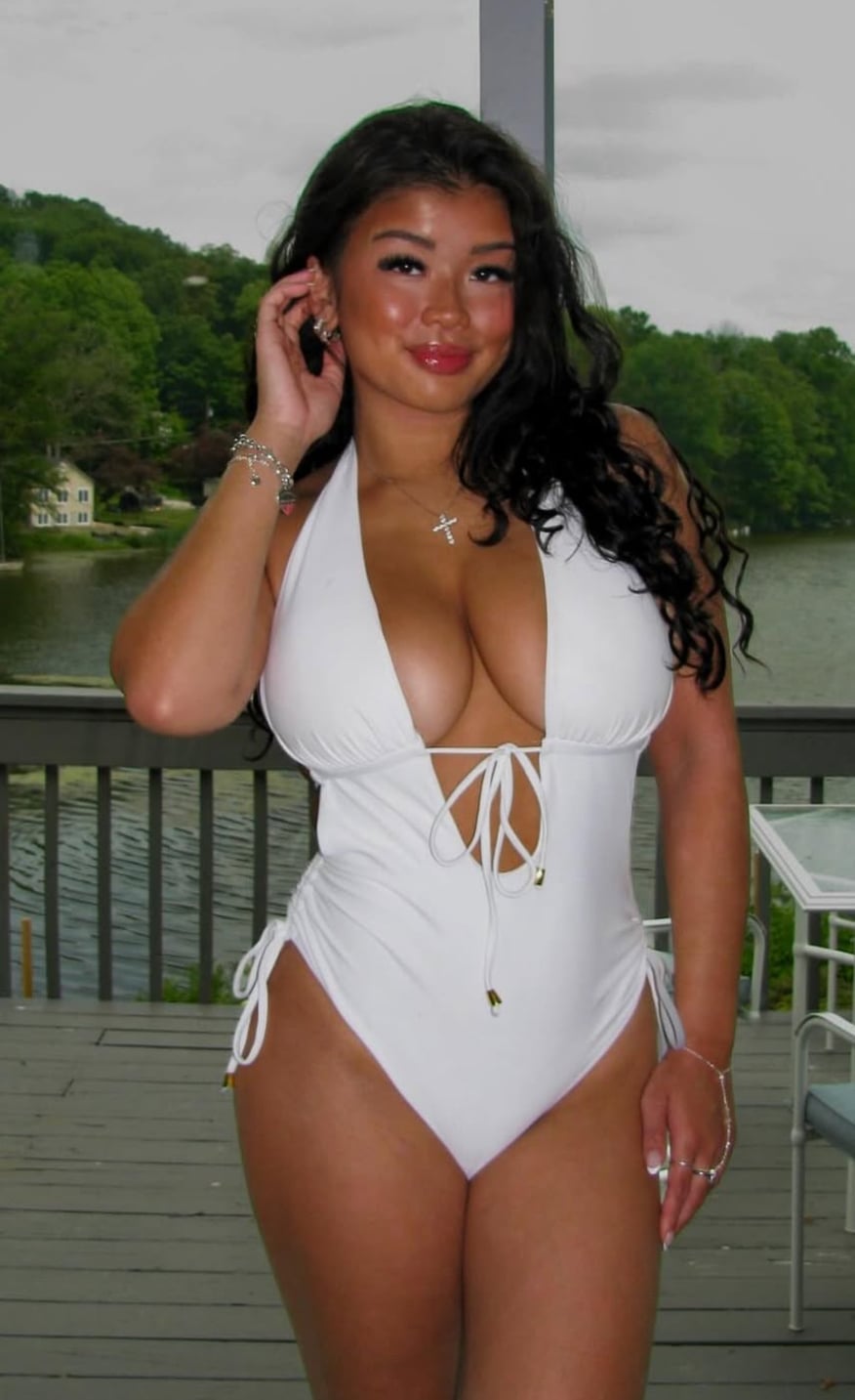 Amanda Jane Chan nude 3