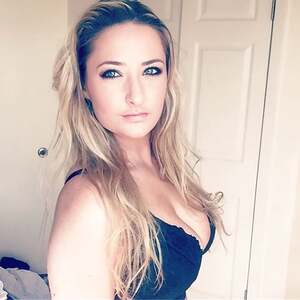 Amanda Mcmillan nude 6