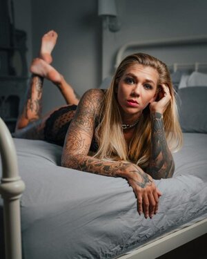Amanda Rae nude 7