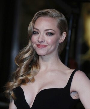 Amanda Seyfried nude 5