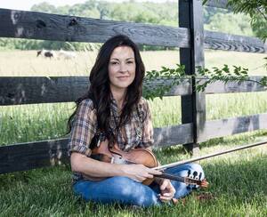 Amanda Shires nude 10
