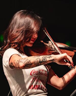 Amanda Shires nude 7