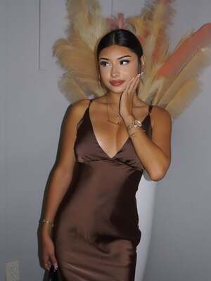 Amanda Solis nude 2