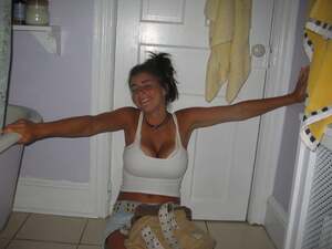 Amanda Wenk nude 4