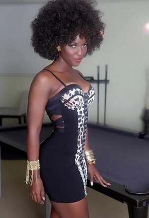 Amara La Negra nude 3