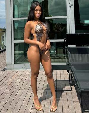Amaya Elizabeth nude 4