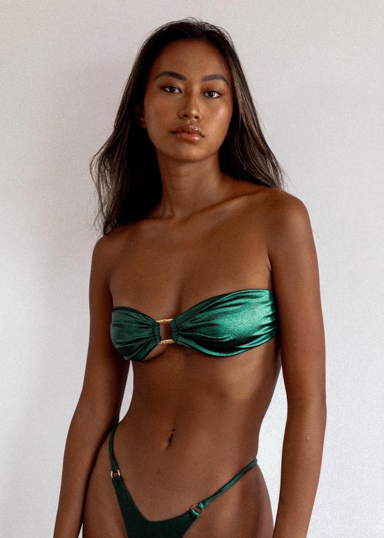 Amber Abara nude 5