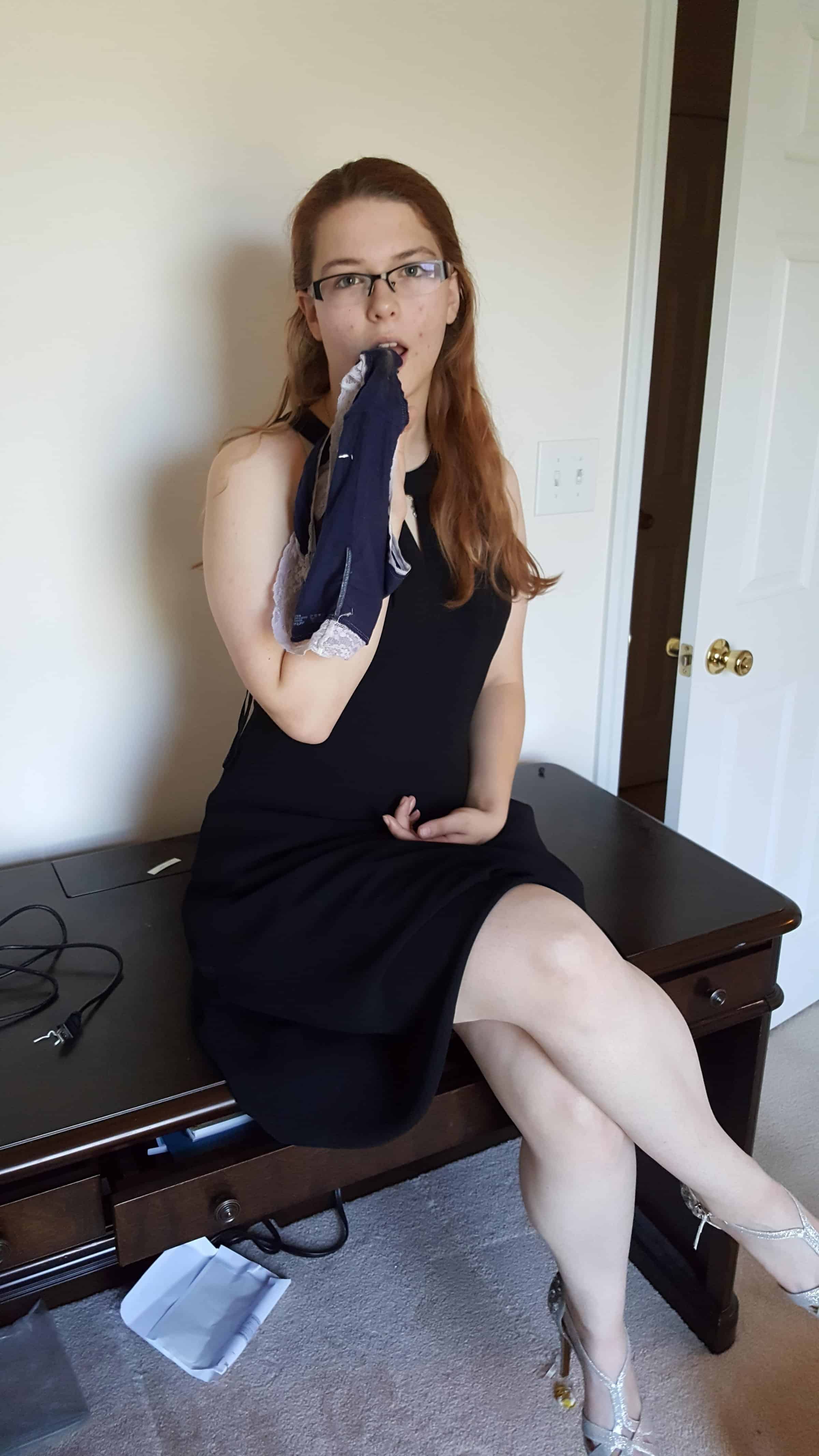 Amber Hotwife nude 3