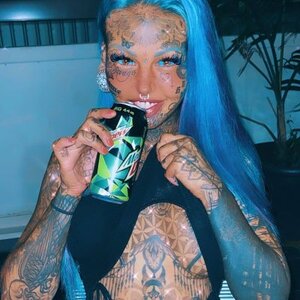 Amber Luke nude 5