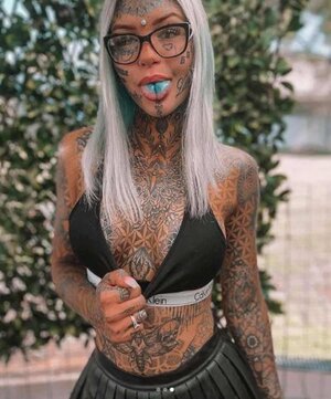 Amber Luke nude 7