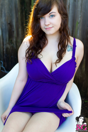 Amber Suicide nude 3