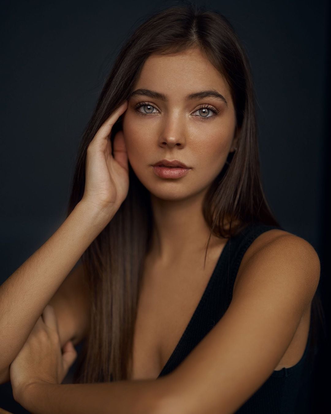 Amelie Collard nude 5