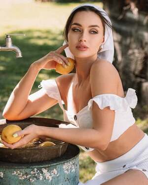 Amina Sergeevna nude 11