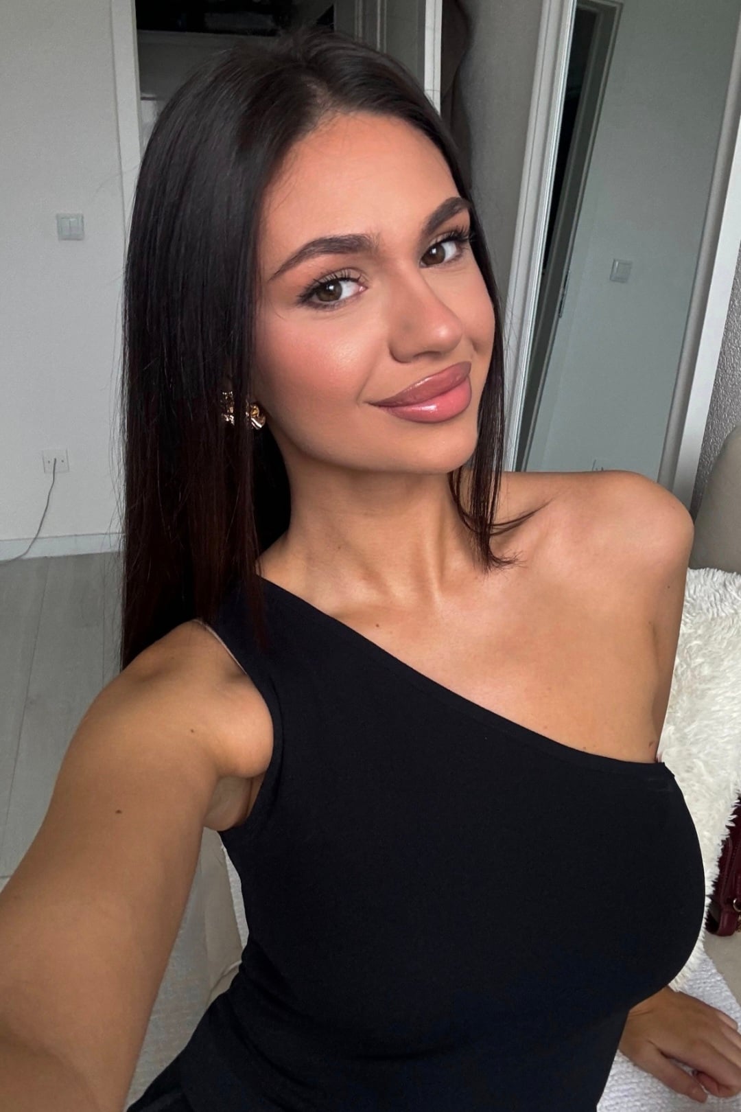 Amina Smajic nude 8