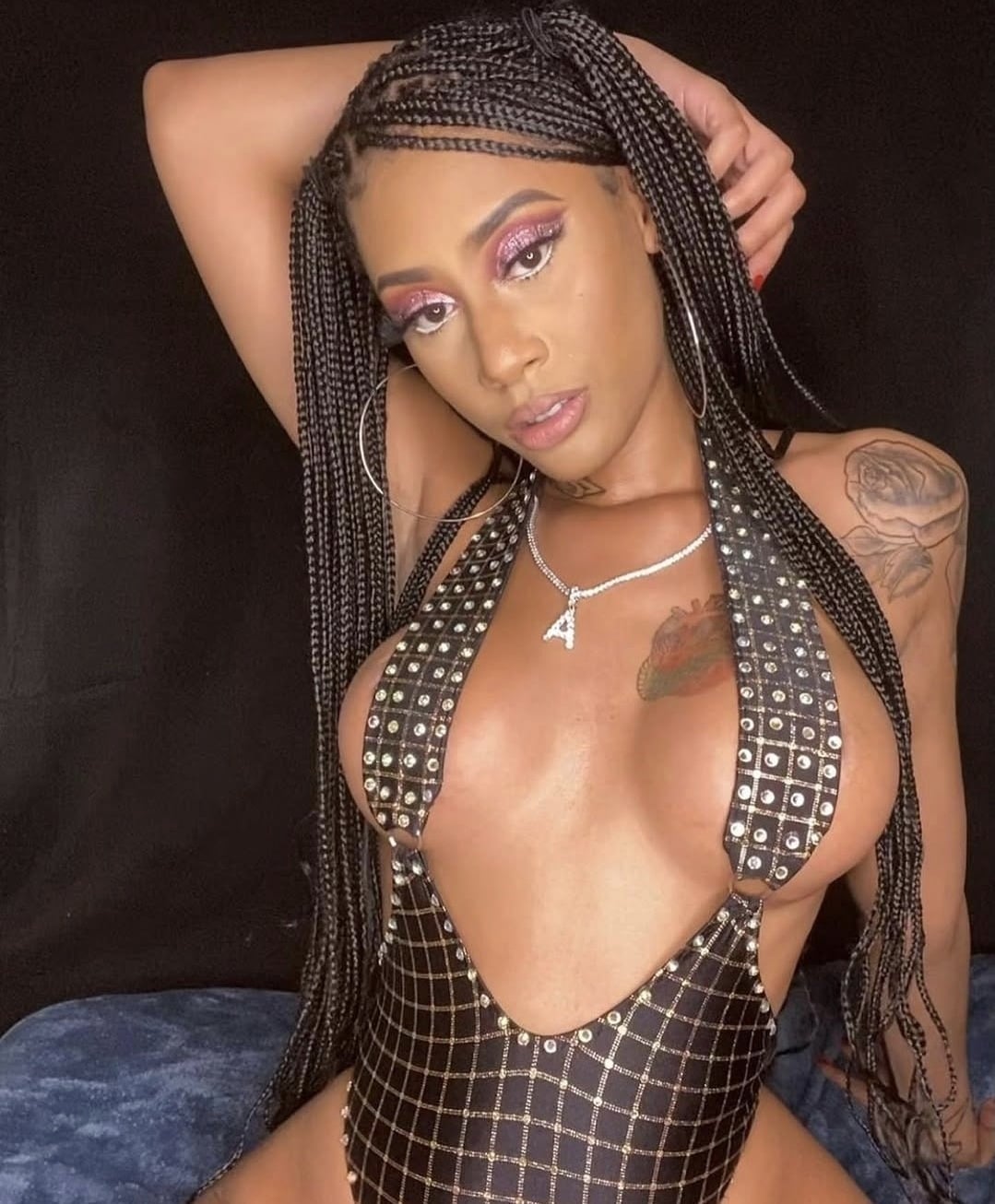 Amira Scriven nude 11
