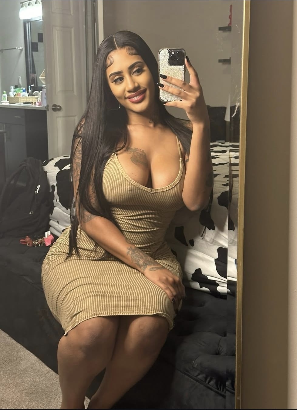 Amira Scriven nude 8