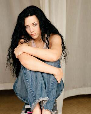 Amy Lee nude 8