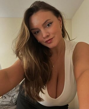 Amy Quesada-Getgood nude 8