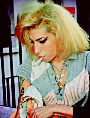 Amy Winehouse nude 10