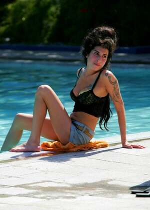 Amy Winehouse nude 6