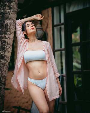 Amyaela nude 2