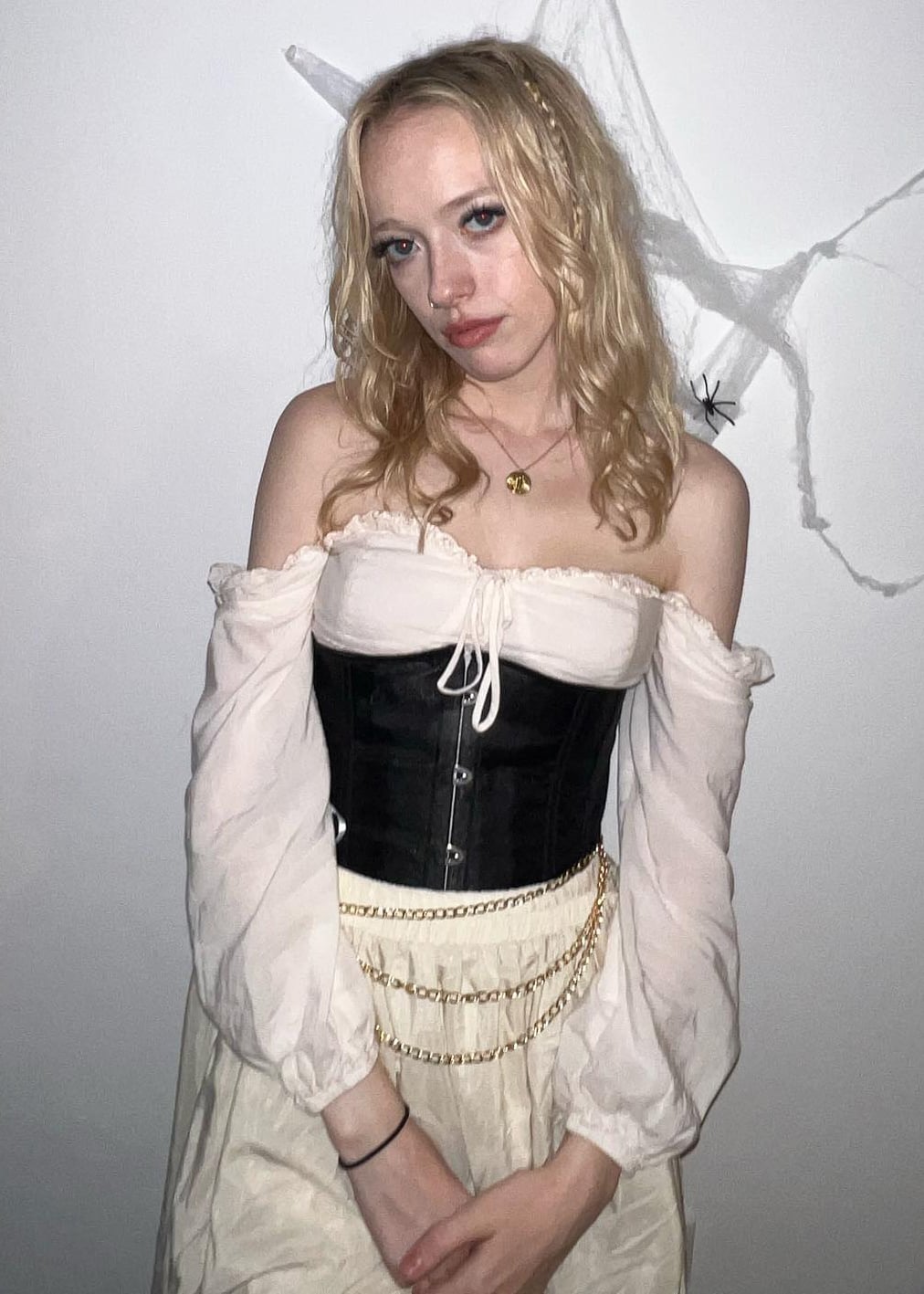 Amybeth Mcnulty nude 3