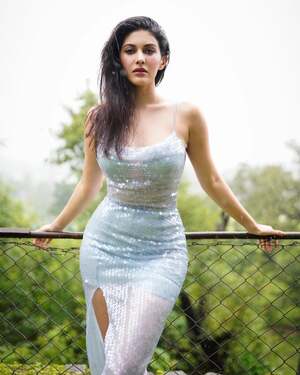 Amyra Dastur nude 3
