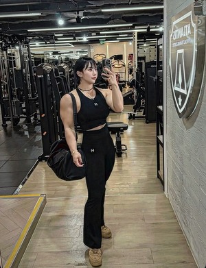 An Da Jeong nude 7