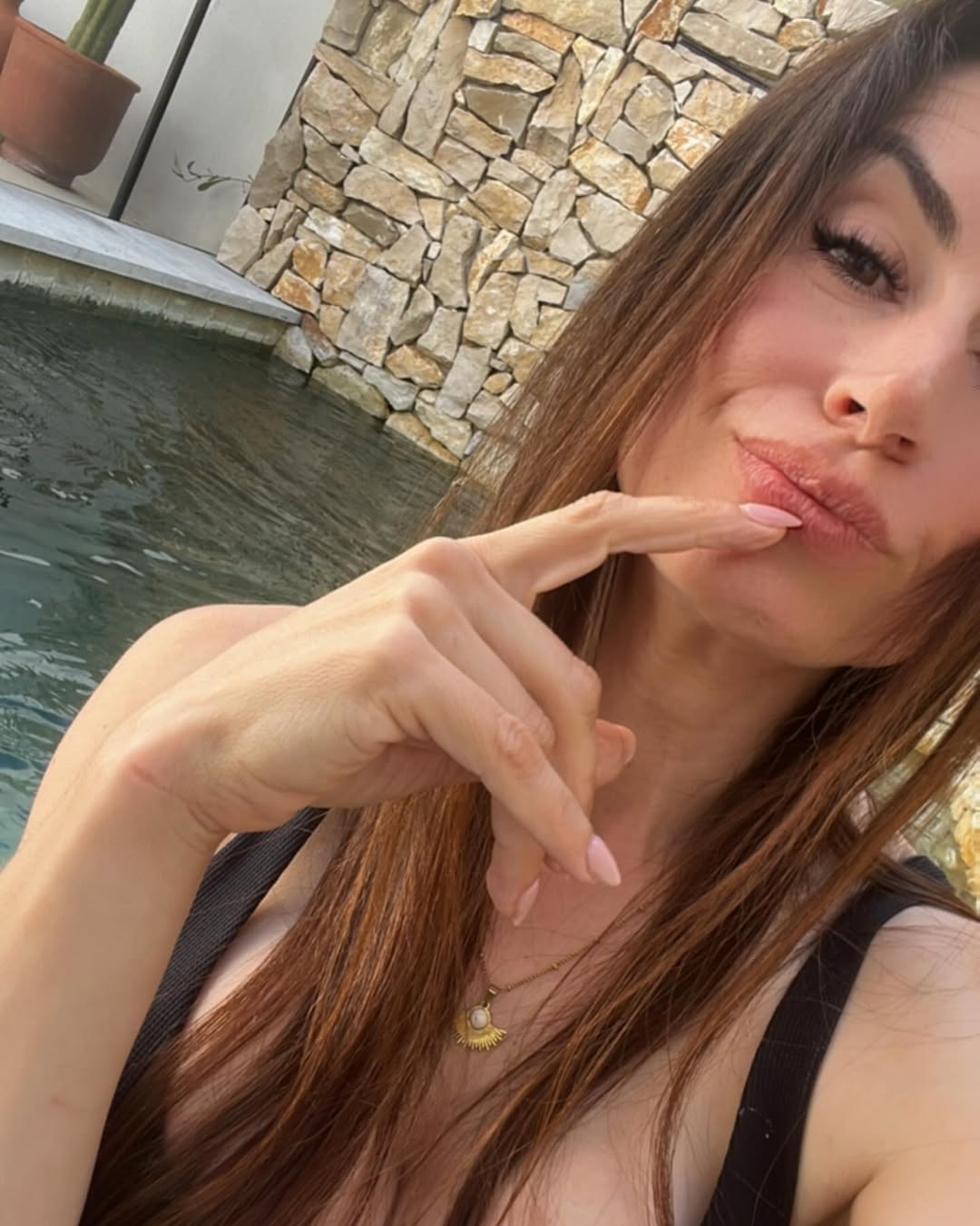 Ana Fernandes nude 7