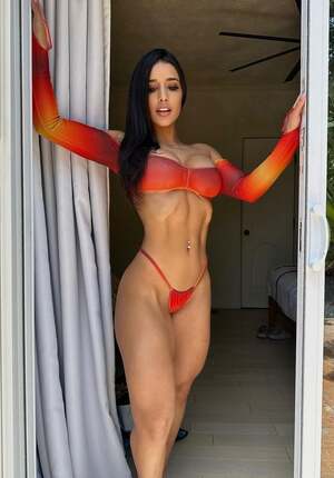 Ana Labrin nude 8