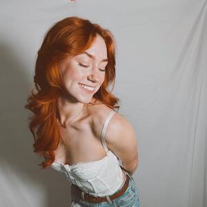Ana Saia nude 6