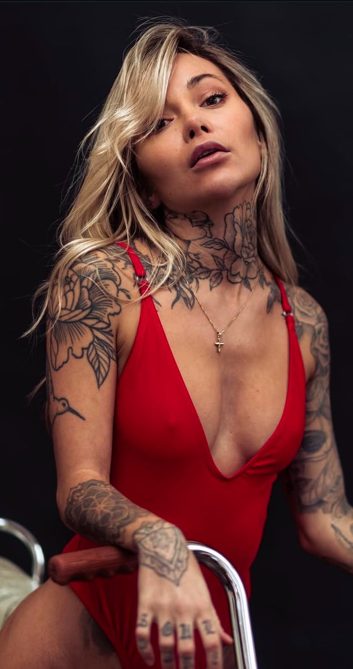 Ana Stanskovsky nude 4